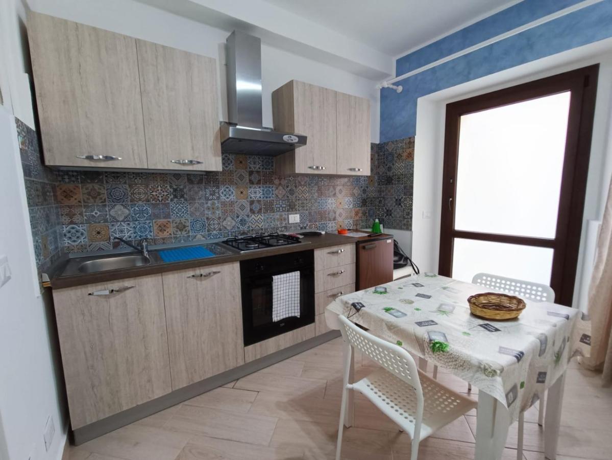Luce Apartment Чефалу Екстериор снимка