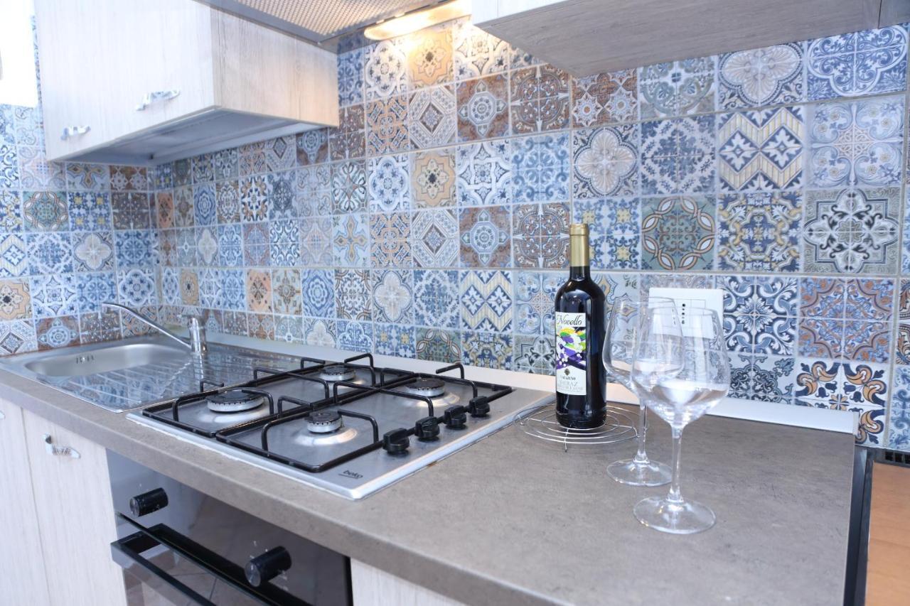 Luce Apartment Чефалу Екстериор снимка